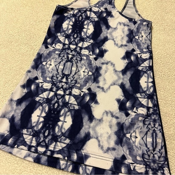 Lululemon Cool Racerback Tank Top Ink Blot White Deep Indigo Tie Dye - Picture 9 of 11